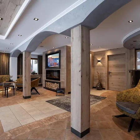 Victoria Hotel 3*